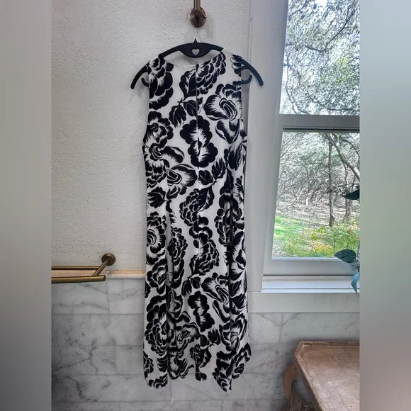 Ann Taylor Navy & White Floral Fit and Flare Dress Fully Lined Sleeveless - Picture 10 of 14